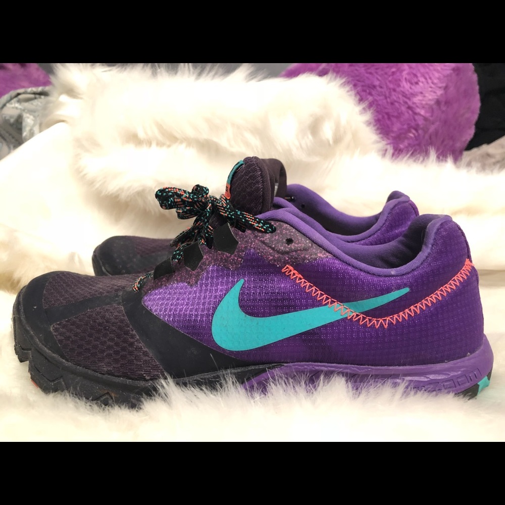 Nike ZOOM multi-colored sneakers